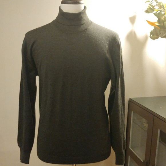 Barneys New York Other - Barney's NY Turtleneck